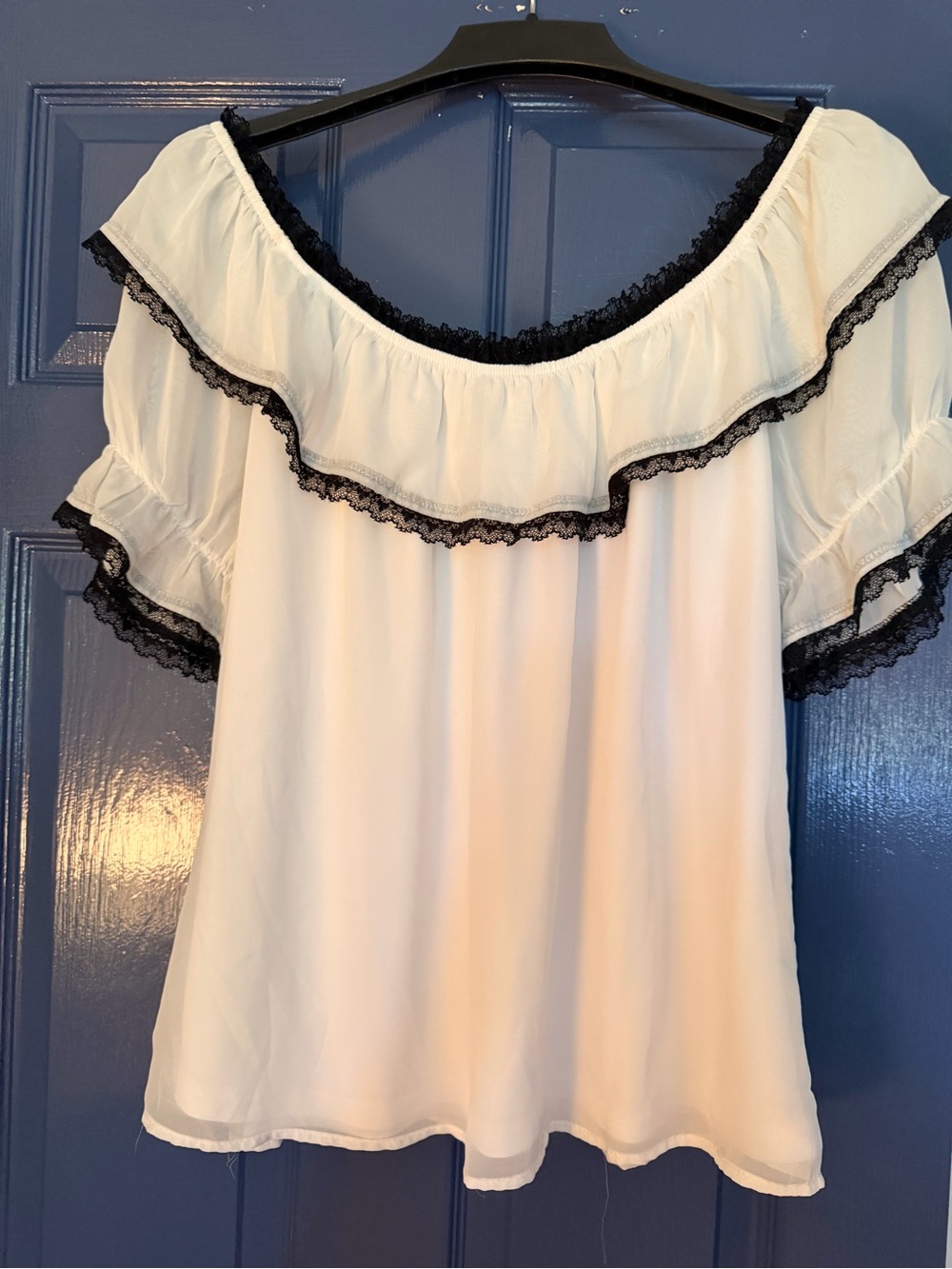 Vixen by Micheline Pitt White Off-Shoulder Ruffle Blouse with Black Lace